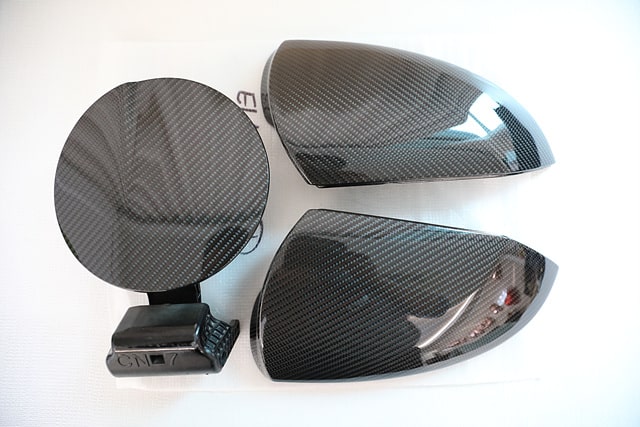 1 set: CF Fuel Door & CF Mirror Covers